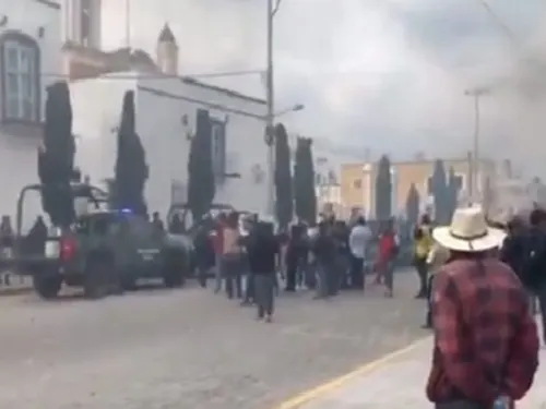 Llega Guardia Nacional a Amozoc y ‘rescata’ a alcalde
