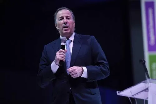 Sector asegurador, solvente para atender daños por sismos: Meade