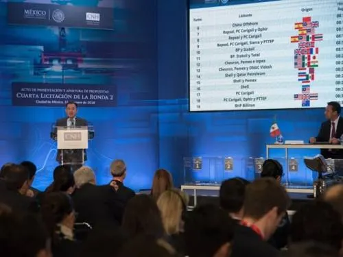 Espera México inversión de 76 mil millones por licitación petrolera
