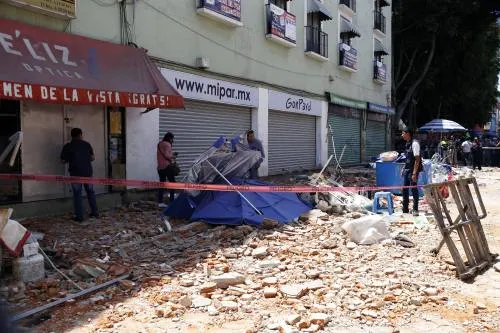 Severos daños deja temblor en el Centro Histórico de Puebla, suman 32 muertos