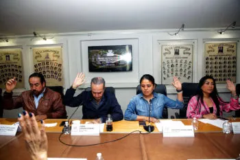 Comisión de Hacienda avala iniciativa para cobrar parquímetros en Puebla capital