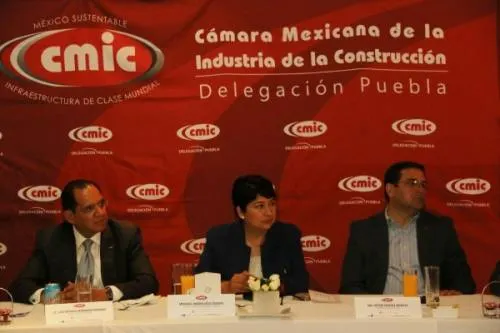 Secretaría de Infraestructura presenta ante la CMIC paquete de obras carreteras