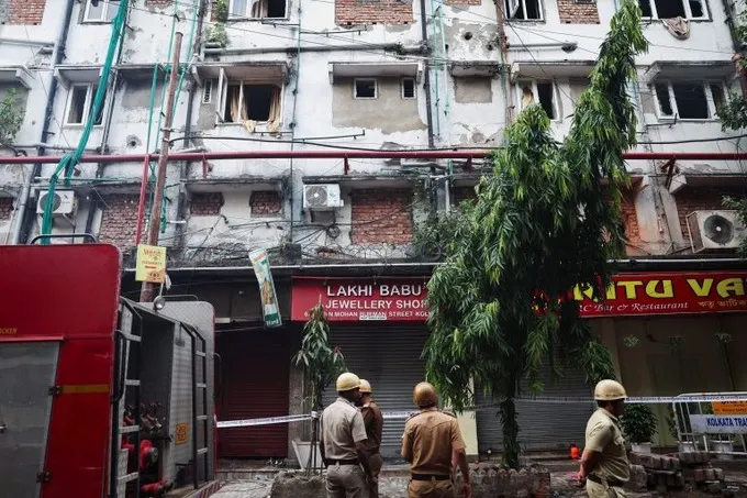 Incendio en hotel de Calcuta, India