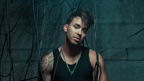 Prince Royce da positivo a COVID-19; pide no bajar la guardia