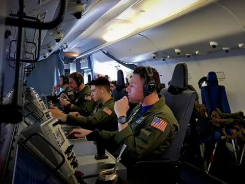 Nuevas naves se suman a búsqueda de submarino argentino
