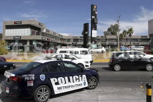 Roban 20 mil pesos en Plaza Pabellón de Angelópolis