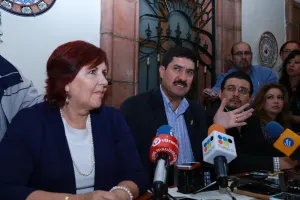 Javier Corral convoca a rebelión de bases; pide auditoría al padrón PAN‏