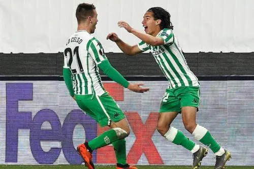 Con gol de Lainez, Betis consigue agónico empate ante Stade Rennes