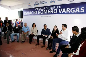 Gobierno Municipal realiza jornada de empleo en la Romero Vargas