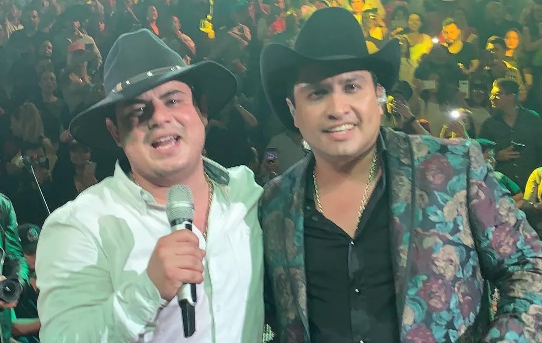 Julión Álvarez y Alfredo Olivas