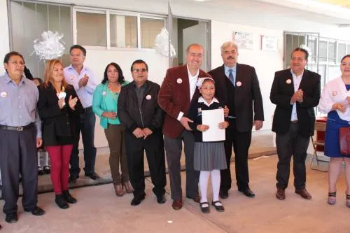 Inaugura Rafael Núñez dos aulas en San Martín Texmelucan