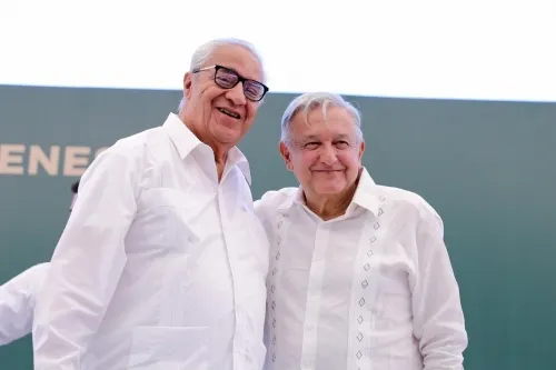 Desde Puebla, AMLO promete proteger a los migrantes