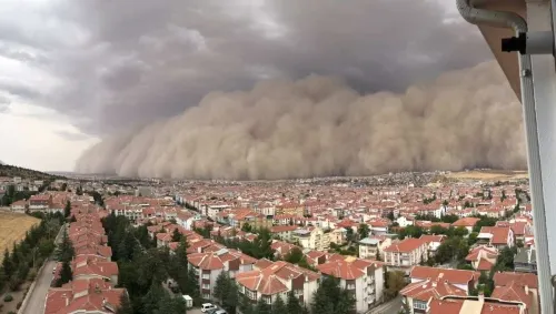 Varios heridos por tormenta de arena en el noroeste de Turquía