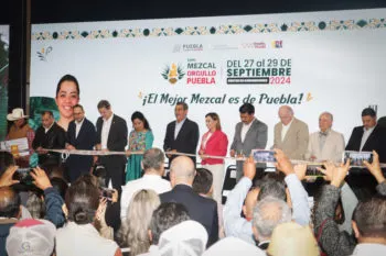 Gobierno estatal impulsa al sector mezcalero con la Expo Mezcal Orgullo Puebla 2024