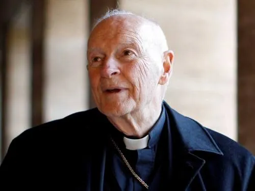 El Papa expulsa a prominente excardenal por abusos sexuales