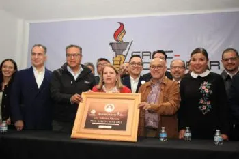 Reconoce FROC-Conlabor a la ministra de la Suprema Corte de Justicia Loretta Ortiz por mérito social