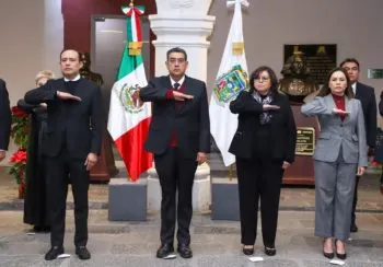 Sergio Salomón rinde homenaje póstumo a Miguel Barbosa por aniversario luctuoso