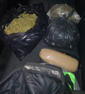 Seguridad Pública Estatal aseguró a 3 hombres en posesión de más de 6 kilos de mariguana