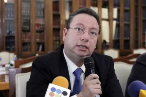 Eukid Castañón critica destapes adelantados de aspirantes a la presidencia