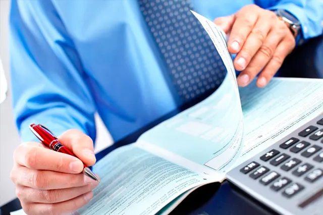 Ganaron 10 empresas el 31% de contratos en municipios poblanos