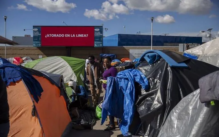 EU pone fin definitivo a política de Trump de dejar en México a los solicitantes de asilo
