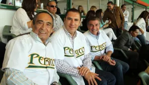 Moreno Valle asiste al inicio de temporada de Pericos de Puebla