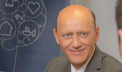 Alito desaira a Juan Carlos Lastiri