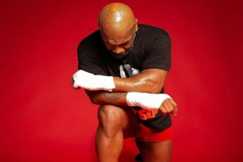 Mike Tyson demuestra que está listo para regresar al boxeo con impactante entrenamiento