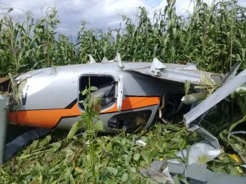 FOTOS: Se desploma avioneta en Juan C. Bonilla por falla mecánica; hay tres heridos