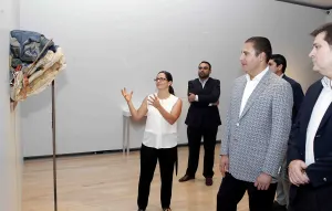 RMV recorre colección de Isabel y Agustín Coppel