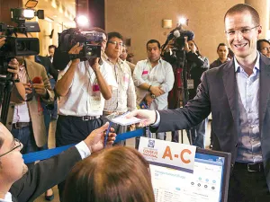 Limpieza en el PAN; Anaya crea comisión anticorrupción