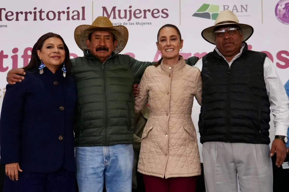 sheinbaum-entrega-titulos-agrarios-a-mujeres
