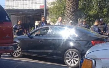 Detienen vehículo que contaba con reporte de robo en bulevar Hermanos Serdán