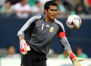 Chepo llamaría de nuevo a Oswaldo Sánchez al Tri