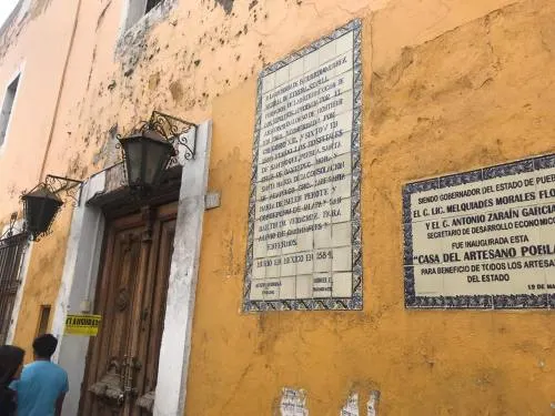 Clausuran simbólicamente casona del CH; acusan desmantelamiento de elementos históricos