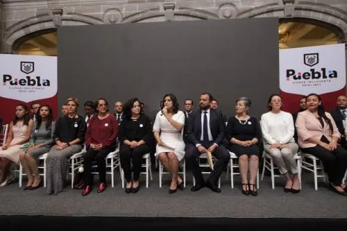 Pese a prometerlo en campaña, ni Rivera Vivanco ni miembros de su gabinete se bajarán salario