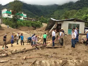 Tormenta Earl deja 29 muertos y 500 familias evacuadas