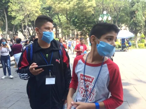 Se agotan cubrebocas en algunas farmacias de la capital poblana por alerta de Coronavirus