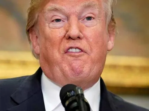 Acusa Trump a demócratas de torpedear acuerdo migratorio