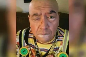 Despiden a policía agresor de payaso en Hermosillo