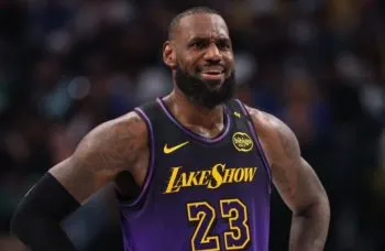 LeBron James extiende su legado un año más con los Lakers por 52.6 mdd