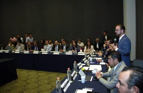 Luis Banck y empresarios del sector turístico impulsan estrategias que beneficien a habitantes