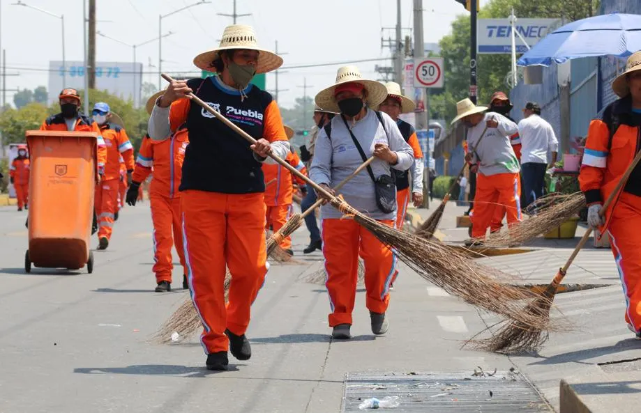 2 mil elementos de SSC y 860 trabajadores del ayuntamiento de Puebla colaboraron a mantener el saldo blanco tras el desfile