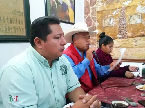 Arriba a Puebla Caravana Indígena Campesina y Popular procedente de Chiapas y Tabasco