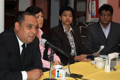 Colegio de Jurisconsultos se agrupa al apoyo hacia Enrique Agüera