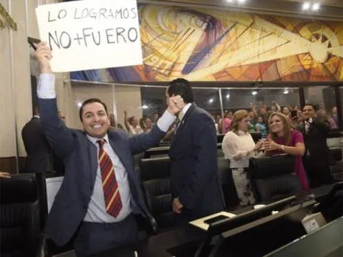 Aprueban diputados veto del Ejecutivo estatal y eliminan fuero en Sonora