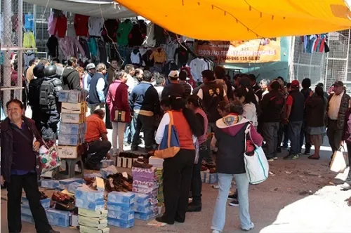 Tianguistas de Texmelucan ahora son vigilados por la delincuencia para ser asaltados en sus hogares