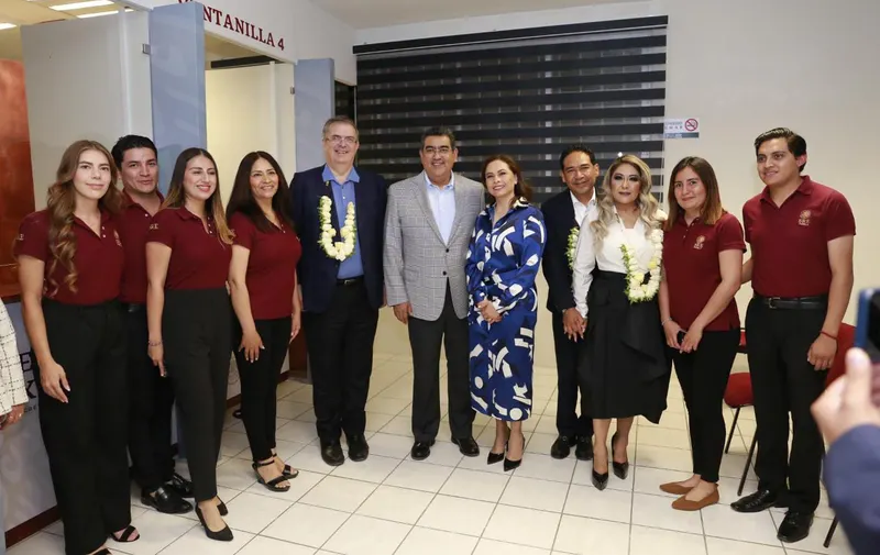 En Tepeaca, Sergio Salomón y Marcelo Ebrard inauguran oficina de SRE para expedición de pasaportes