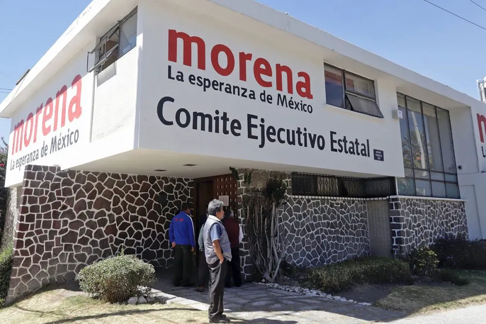 Designación de dirigente estatal de Morena en Puebla se dará sin violencia : MBH