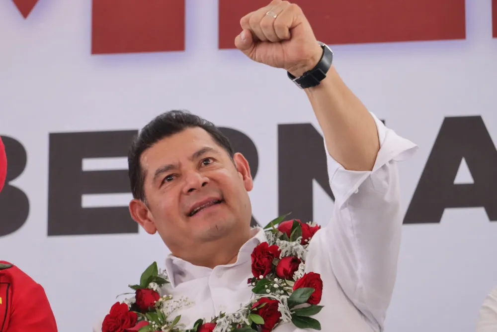 Alejandro Armenta aventaja en encuestas de preferencia electoral en Puebla
